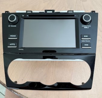 Auto Radio/CD Player Einbaukonsole Clarion - Gratisinserat.ch