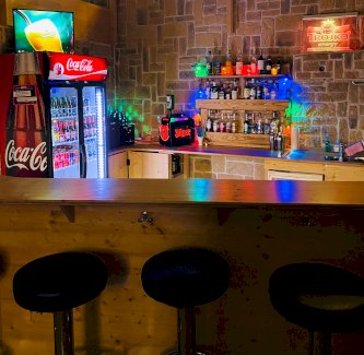 Bardame gesucht für Billiardcenter - Gratisinserat.ch