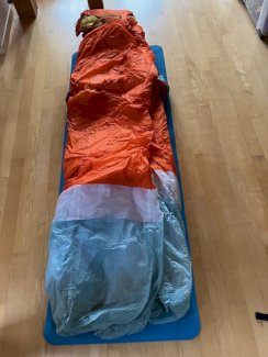 Gleitschirm mit Gurtzeug und Funkgerät - Gratisinserat.ch