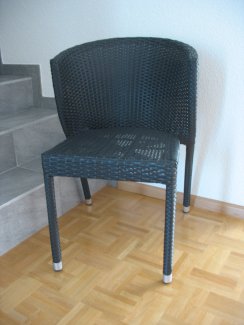 Zwei Stühle für den Innen-und Aussenbereich - Gratisinserat.ch