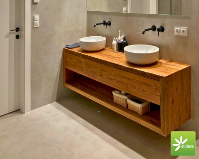 Waschtische / Kommoden aus Altholz