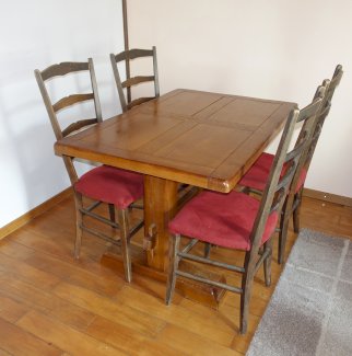 Tisch mit 4 Stühlen, Massivholz Eiche, stabil, zerlegbar