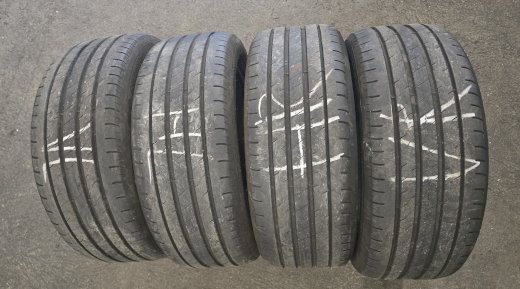 4 Stück 215/50R17 95W Sommerreifen