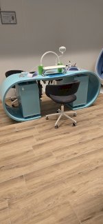 Nageltisch  - Gratisinserat.ch