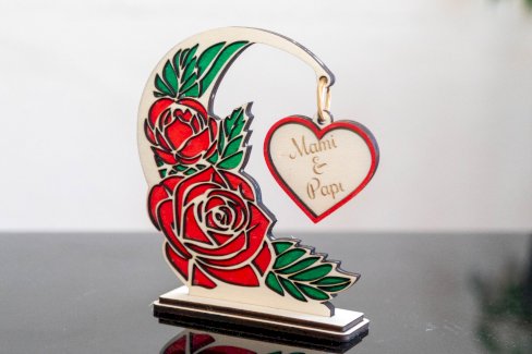 PERSONALISIERTES HERZ MIT ROSEN AUS HOLZ - Gratisinserat.ch