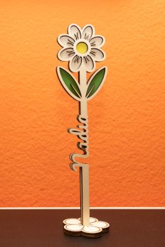 PERSONALISIERTE HOLZBLUME ROSE ODER GÄNSEBLUMEN