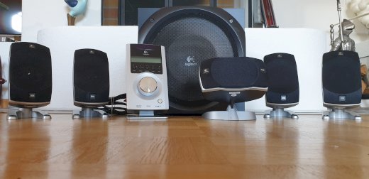 Digital Surround Soundsystem Logitech Z-5500 5.1 - Gratisinserat.ch