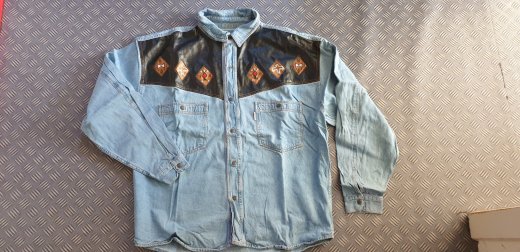 Vintage - Original Shooter Jeanshemden im 90er Style - in schwarz oder Cremefarbig - Gratisinserat.ch