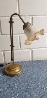 Antike Tischlampe im Jugendstil - Gratisinserat.ch