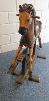 Antikes Schaukelpferd - Wippenpferd