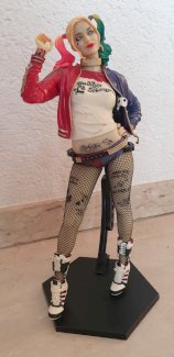 Suicide Squad 30cm Harley Quinn Statue - Gratisinserat.ch