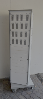 Schmuckständer auf Rollen - Gratisinserat.ch