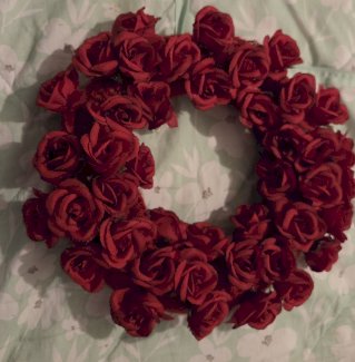 Selina Buchers Handgemachter Rosen Kranz - Gratisinserat.ch