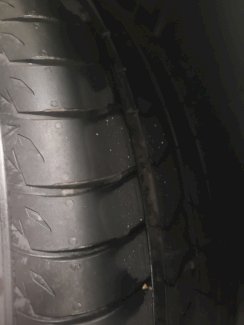 Sommerpneu 215/55 R18