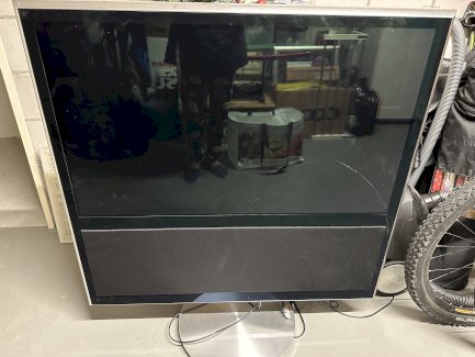 Gratis zu verschenken TV von Bang & Olufsen und Tiefkühler  von Landi ! - Gratisinserat.ch