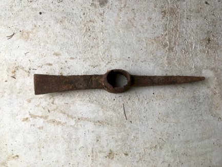 Pickel, Grabwerkzeug - Gratisinserat.ch