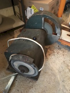 Schleifmaschine, 2 Schleifsteine - Gratisinserat.ch
