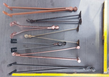 7 Figuren Skulpturen aus Fensterladen Halter - Gratisinserat.ch