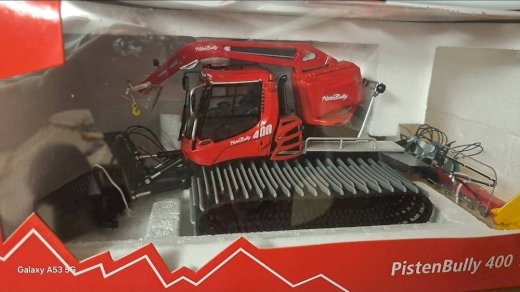 Pistenbully 400 Modell 1:32 winde mit Tasse  - Gratisinserat.ch