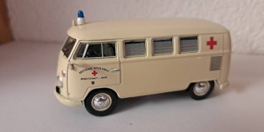 Vw Bus T 1 Ambulanz Modell im Maßstab 1:87 - Gratisinserat.ch