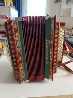 Schwyzerörgeli - Gratisinserat.ch