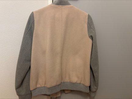 College Jacke, grau rosa von New Look, Grösse 38 - Gratisinserat.ch