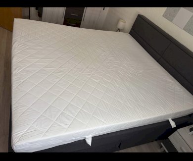 Matratze 180/200cm nur 2 Monate gebraucht. - Gratisinserat.ch