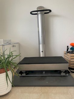 Power Plate aus einer Arztpraxis - Gratisinserat.ch