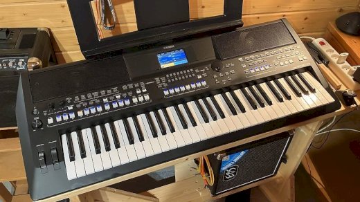 Keyboard Yahama PSR SX600 / Neuwertig