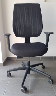 Bürostuhl / Bürodrehstuhl / Drehstuhl schwarz - Gratisinserat.ch