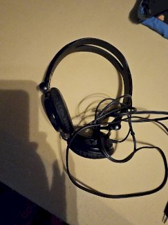 Kopfhörer mit Anschluss Sony - Gratisinserat.ch