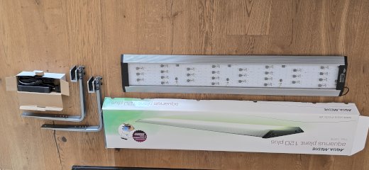 Zu verkaufen Aquariumbeleuchtung