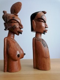 Holzfiguren Mann & Frau - Gratisinserat.ch