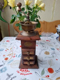 Alte Kaffeemaschine - Gratisinserat.ch