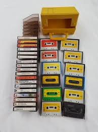 Kaufe Musikkassetten +  Kinder Hörspielkassetten - Gratisinserat.ch