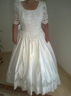 Luxus Brautkleid Gr.50 aus Italien, der Marke Madonna - Gratisinserat.ch