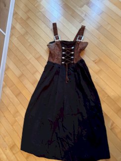 Mittelalter Dirndel 2x - Gratisinserat.ch