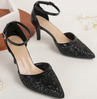 Pumps in Schwarz - Gratisinserat.ch