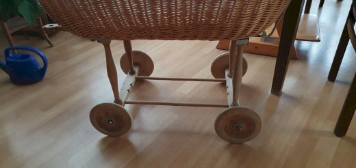 Stubenwagen zu verkaufen - Gratisinserat.ch