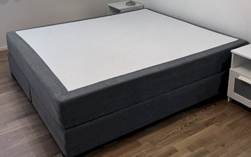 Schlafzimmer - Topper und Matratze - Gratisinserat.ch