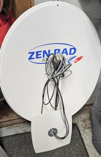 Satellitenanlage der Marke Zen-Rad