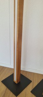 Massiv Eichenholz-Stehleuchte 150cm - Gratisinserat.ch