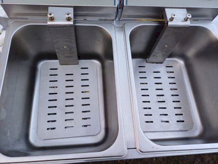 FRITTEUSE VON  ROYAL 2X 10 LITER - Gratisinserat.ch