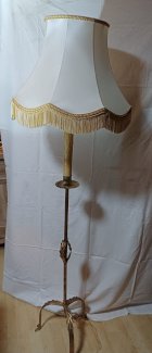 EDLE VINTAGE STEHLAMPE VERGOLDETER STAHL & sTOFFSCHIRM MIT FRANSEN - Gratisinserat.ch