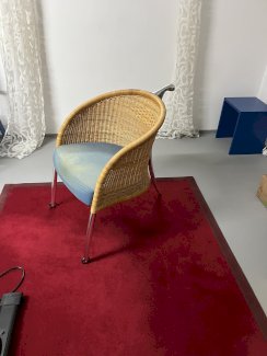 Korbstuhl gratis abzugeben