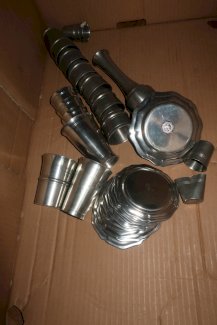 Suche Sachen aus Zinn, Haushaltauflösungen, Becher, Teller, Gravuren, Krüge, usw.....