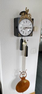 Pendeluhr mit Schlagwerk