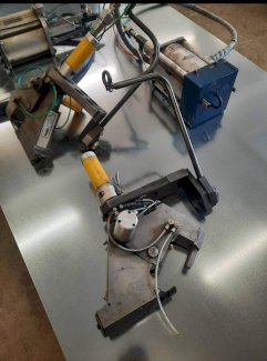 Chlinchmaschinen 2 St.k für Lüftungsbau - Gratisinserat.ch