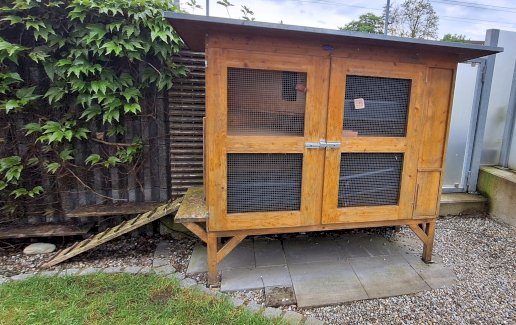 Kaninchen / Hasen Stall - Gratisinserat.ch