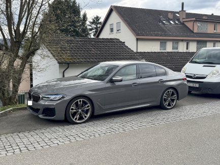 BMW M550i xDrive M Sport Pro Steptronic – 530 PS, Vollausstattung - Gratisinserat.ch